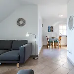 Haus Ostsee-flair بيت للعطل بولتينهاجين