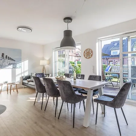 Haus Ostsee-flair بيت للعطل بولتينهاجين